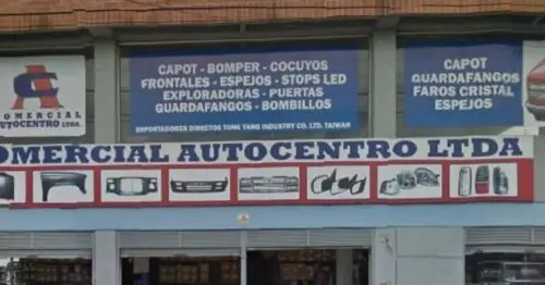 CENTRO AUTOPARTES Y ACCESORIOS  LUJOS PARA CARRO